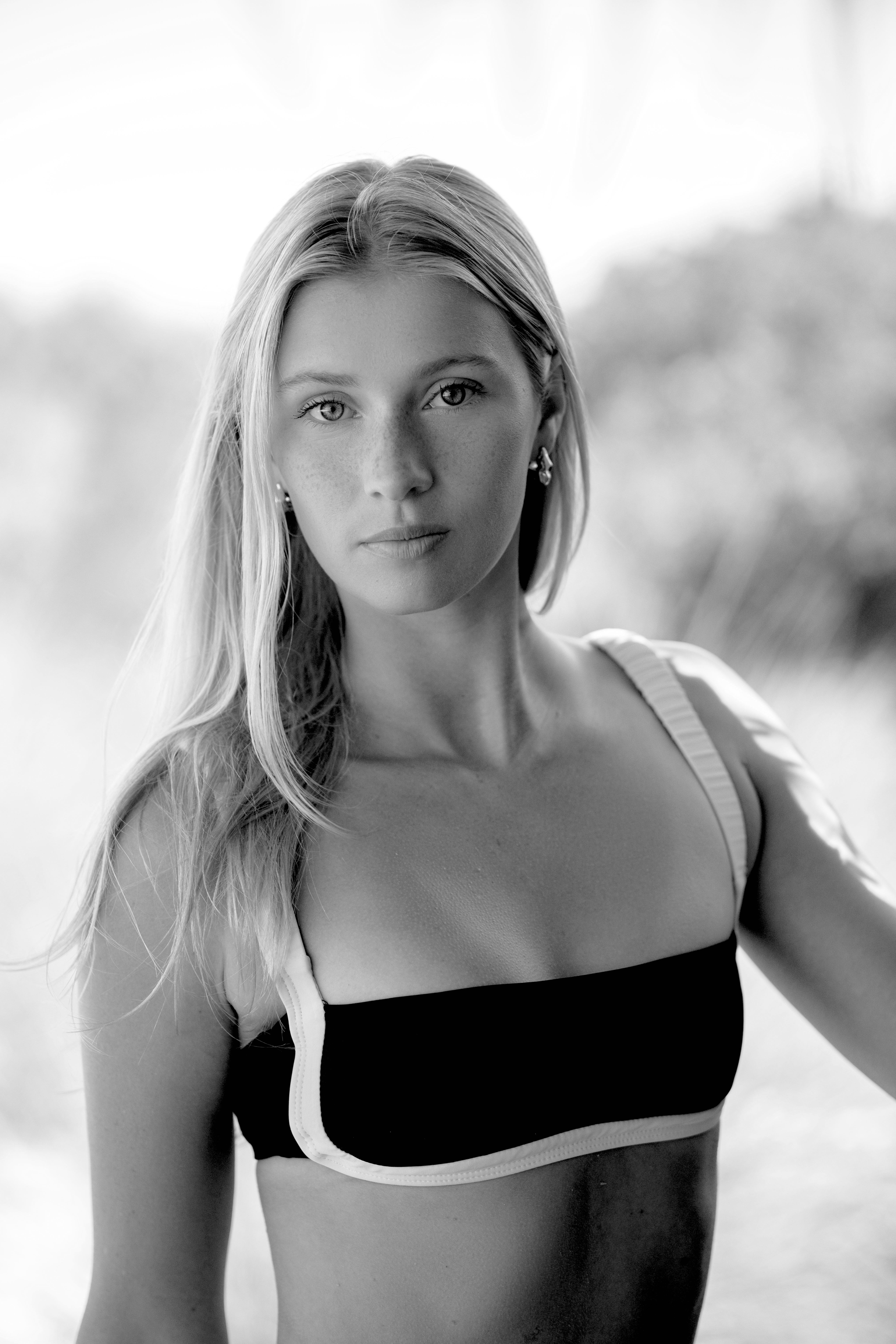 -BW HS